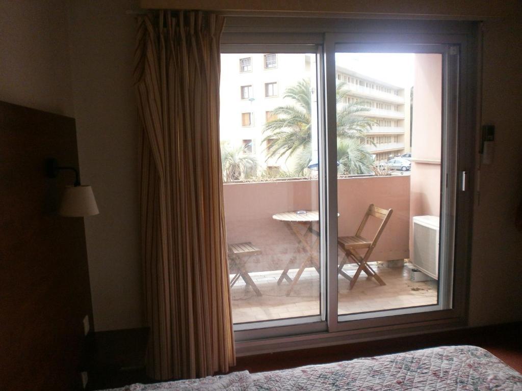 Hotel Maya كافالير سور مير الغرفة الصورة