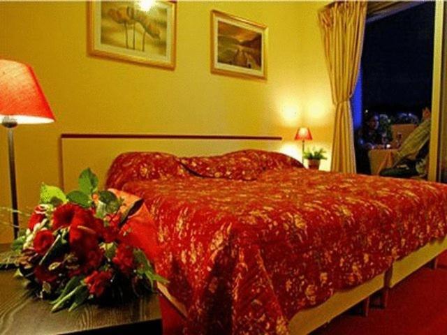 Hotel Maya كافالير سور مير الغرفة الصورة